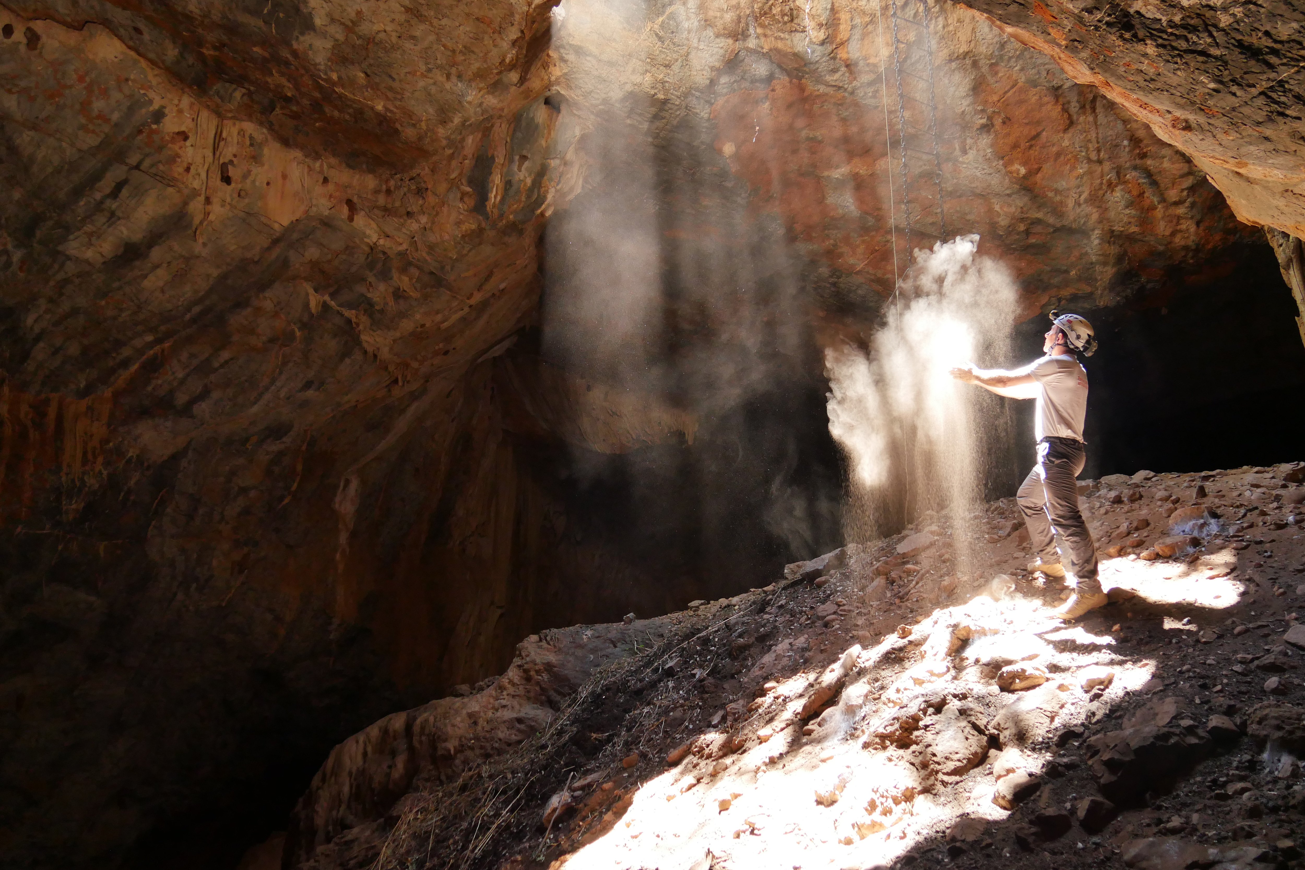 Laurent Bruxelles, Gosyb Cave